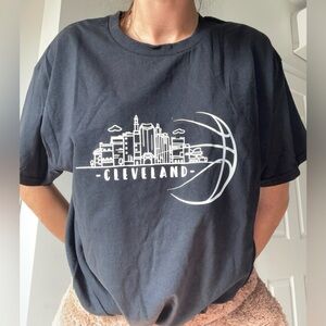 HANDCRAFTED Cleveland Skyline T-Shirt